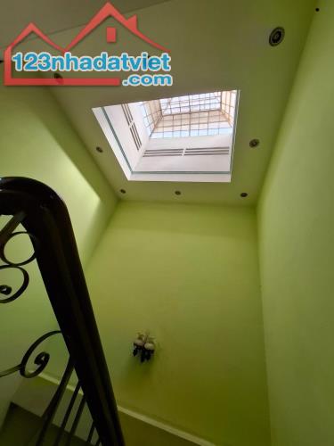 Bán gấp nhà đẹp ở ngay khu VIP MT nội bộ Phạm Hùng, XH ngủ nhà, 82m2, SHR, chỉ 14 tỷ. - 3