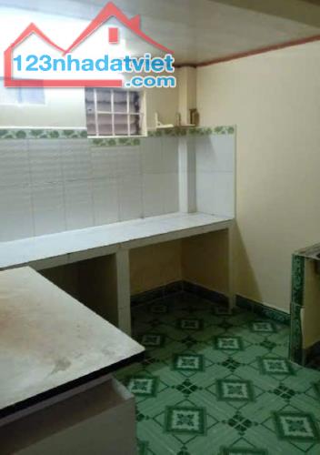 Bán nhà SÁT ĐƯỜNG LỚN 45M2, KHU HIỆN HỮU, căn góc không quy hoạch,Chuyên Dùng 9,Quan 7 - 4