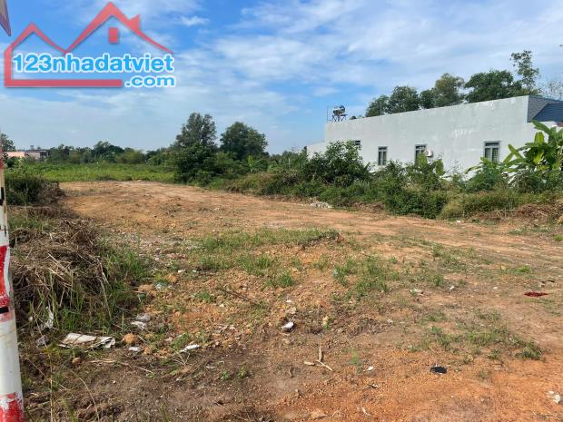Lô đất 10*54m thổ cư 100 mặt tiền đường nhựa gần quốc lộ 13 - 1