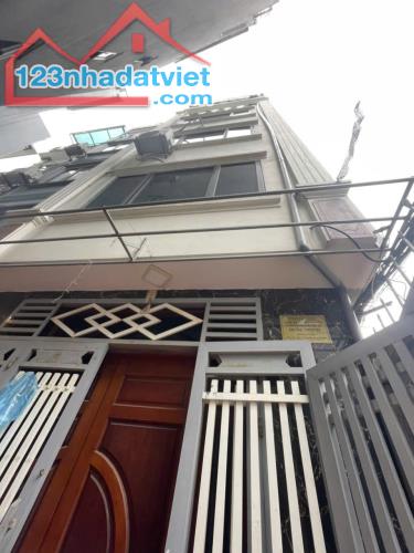 Siêu hiếm nhà dân xây lô góc 40m2 5 tầng trung tâm mỹ đình giá nhỉnh 9 tỷ