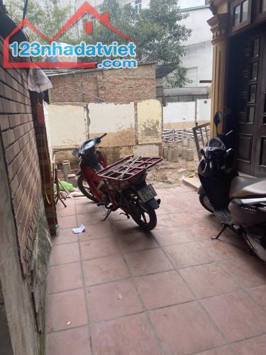 NGHI TÀM -  Không tranh chấp - không Quy Hoạch - Đã xin GPXD 5 tầng. Có thể lên 8 tầng.