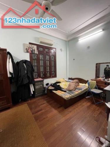 Lô Góc  – Mặt Ngõ Thông Ô Tô - Kinh Doanh,phố Tam Trinh dt: 62m,mt: 5,2m, 3 tầng - 3