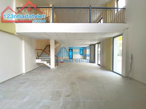 cho thuê nhà phố góc 2 mặt tiền - lakeview city - 1