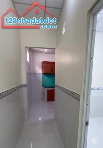 Nhà mới rất đẹp 1 trệt 1 lầu 4mx14,5m có 3PN sân cổng rào tân thới hiệp 21 metro - 4