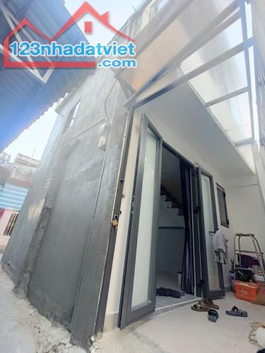 Nhà đẹp chính chủ ngay chợ Thủ Đức đường Võ Văn Ngân - 2