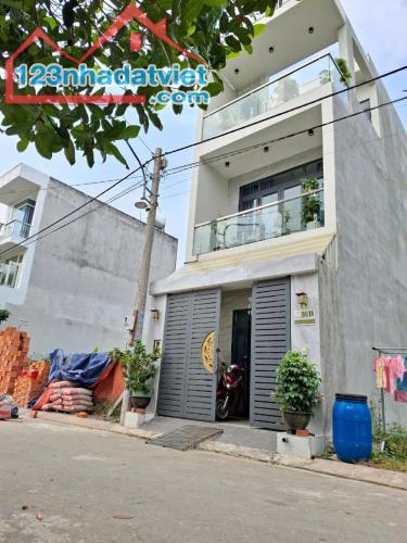 GẤP BÁN LÔ ĐẤT ĐẸP DT 70M (4x17.5),ĐƯỜNG 7M VỈA HÈ, CHỈ 3.5TỶ TL,PHƯỜNG LONG BÌNH,QUẬN 9 - 3