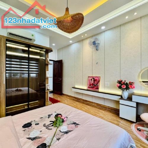 "Mở Ra Cơ Hội, Đóng Lại Lo Âu". Bán Nhà 2 Tầng 120 m2 đất_ Chưa đến 52 tr/m2 _ Phường Trườ - 3