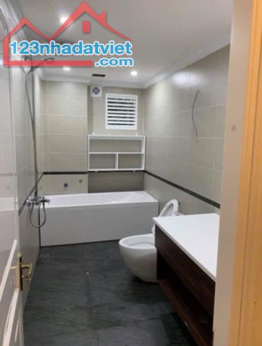 🚀 NHÀ PHÂN LÔ - HOÀNG QUỐC VIỆT - GARA - OTO TRÁNH - 64M² - 4 TẦNG - MT 5.35M - 18.3 TỶ - 4