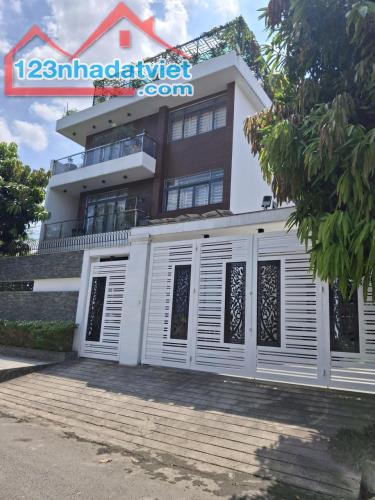 Giảm 1 tỷ Biệt thự Lô góc 4 tầng KDC Nam Long Q12, 484m2, 24x12m, chỉ 4x tỷ