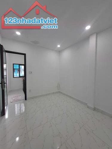 Cách Mạng Tháng 8 - Q10 - 44M2 3 Tầng - HCĐ - chỉ 7.2 Tỷ - 4