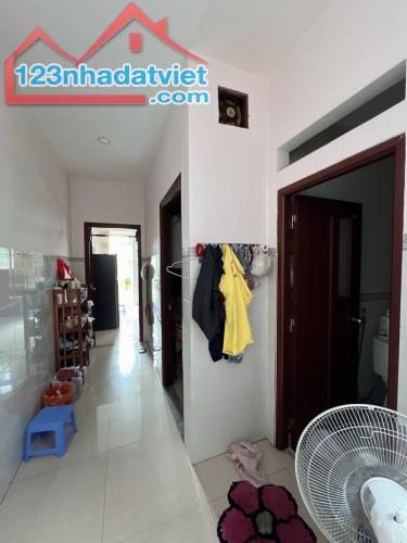 BÁN NHÀ 2 MẶT TIỀN 4 TẦNG 125M2 NGANG 5M  ĐƯỜNG Nguyễn Thị Định, Cát Lái, Q.2 - 4