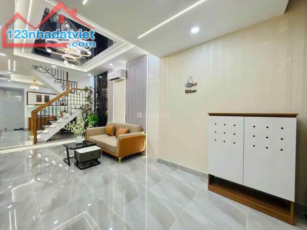Bán gấp nhà HXH Dương Tử Giang, P15, Quận 5. Ngay Bệnh Viện Chợ Rẫy, Giá 2tỷ550. Thuê 15tr - 1