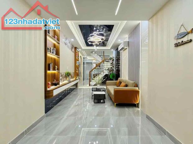 Bán gấp nhà HXH Dương Tử Giang, P15, Quận 5. Ngay Bệnh Viện Chợ Rẫy, Giá 2tỷ550. Thuê 15tr - 3