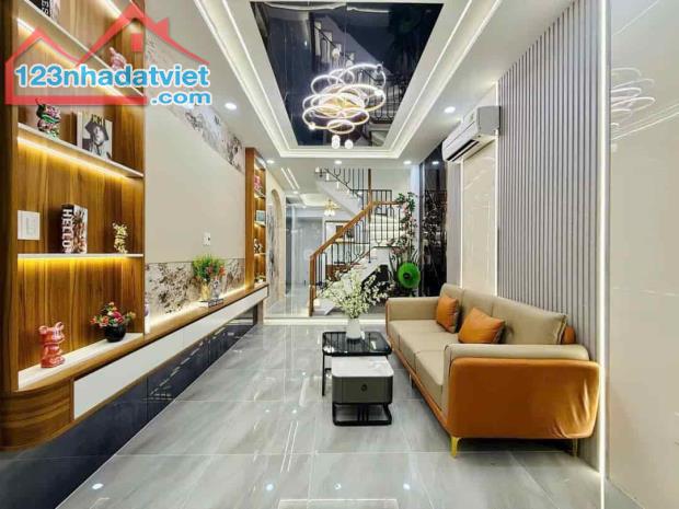 Bán gấp nhà HXH Dương Tử Giang, P15, Quận 5. Ngay Bệnh Viện Chợ Rẫy, Giá 2tỷ550. Thuê 15tr - 4