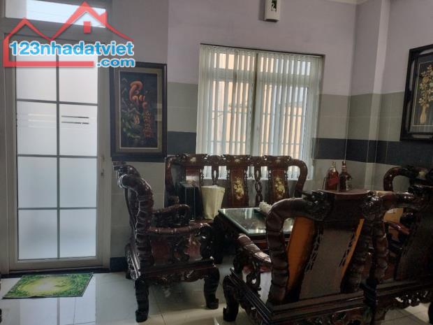Bán nhà hẻm 179 Kinh Dương Vương Quận 6 - 116m2