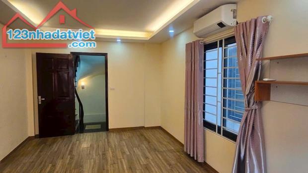 LÔ GÓC PHỐ 8/3 - 20M RA PHỐ ÔTÔ TRÁNH - NGÕ THÔNG 3 GÁC KINH DOANH ĐỈNH - GIÁ 6.7 TỶ