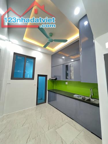 HÀNG HIẾM-VŨ TÔNG PHAN-Ô TÔ-KINH DOANH-NHÀ ĐẸP-2THOÁNG- 36M 5T HƠN 9 TỶ