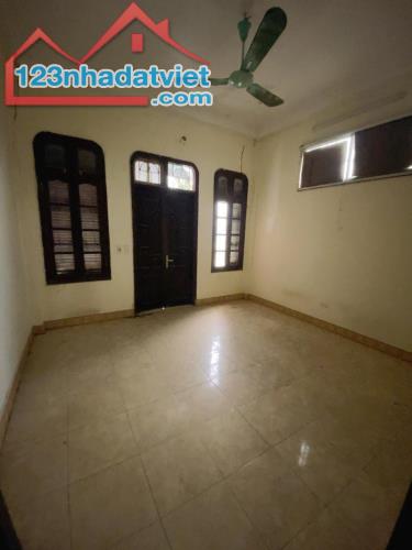 MUA NHÀ PHẢI ĐỌC VÌ CHẤN ĐỘNG Ở TÂN MAI – NHÀ ĐẸP 4 TẦNG CHỈ NHỈNH 1 TỶ