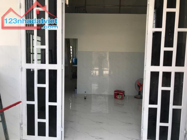 Mặt tiền Tam Đông 20 Hóc môn , 2 tầng 2PN 28m2 - 1