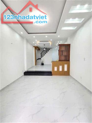 --Bán nhà Lạc Long Quân, phường 8, quận Tân Bình; 5x13 - nhỉnh 10 tỷ