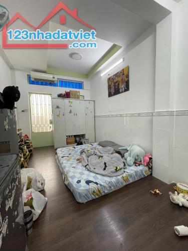 Bán nhà đườn Tô Hiến Thành - P.13, Q.10,  57m2 - 4 tầng - Hẻm đẹp XH thông - Nhỉnh 11 tỷ - 4