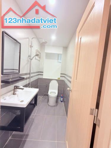 Nhà mới, sạch sẽ Huỳnh Tấn Phát 56,7m² - Ngang 5,3m, 2 tầng - Giá 4,9 tỷ, thương lượng sâu - 1