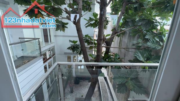 CHÍNH CHỦ CHO THUÊ BIỆT THỰ DT 300M2, 5PN, 4WC ĐƯỜNG RỘNG XE TẢI SAU CHỢ ĐẦU MỐI 1KM - 9
