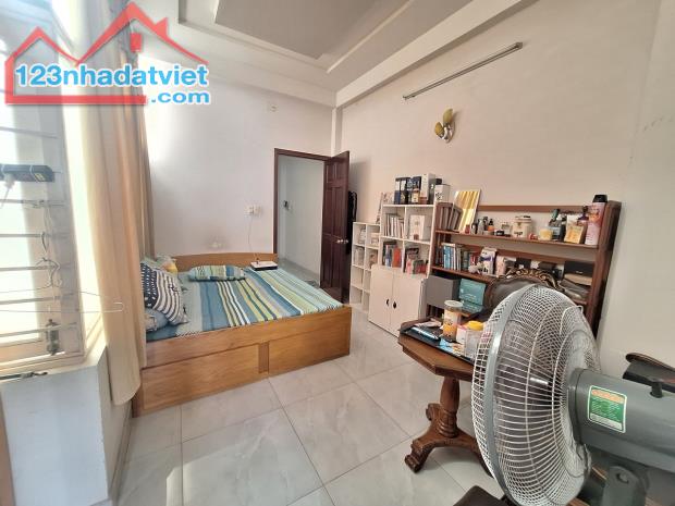 Bán nhà MẶT TIỀN ĐOÀN HỮU TRƯNG Xa lộ Hà Nội An Phú Thủ Đức, 101m2 3 tầng, 16 tỷ xxx - 1