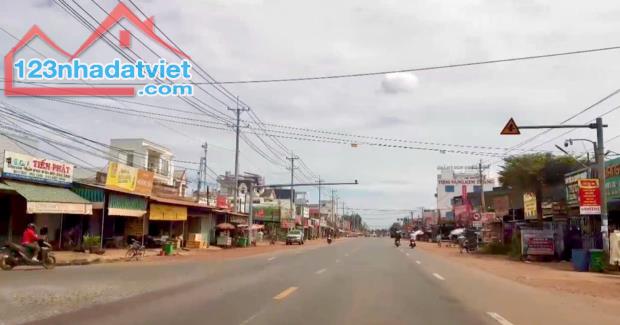 CẦN TIỀN BÁN GẤP 1021M2 ĐẤT NGAY QL 14 SÁT CHỢ TRƯỜNG DÂN ĐÔNG BUÔN BÁN SẦM UẤT. GIÁ 220TR - 2
