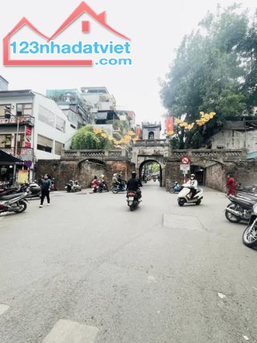 BÁN KHÁCH SẠN TRUNG TÂM HOÀN KIẾM 175M2 9T, 158 TỶ, DÒNG TIỀN 850TRIỆU/THÁNG - 2