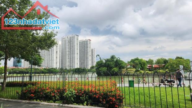BÁN BT KĐT TP.GIAO LƯU - PHẠM VĂN ĐỒNG - SĐ 190M, MT 11M, 4 TẦNG. 57,5TỶ - 0906655155 - 1