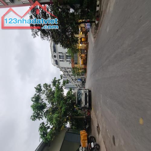 🏡 Shophouse Metro Trâu Quỳ, Gia Lâm, Hà Nội 81m², 2 mặt đường lớn 25m. Liên hệ: 📞 - 2