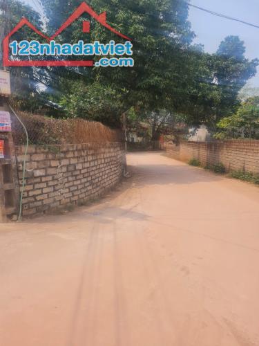 Chỉ 700 triệu- có Lô đất Thị Trấn Kép 144m2- Mt5,2m đường Ô tô tải vào đất - 4