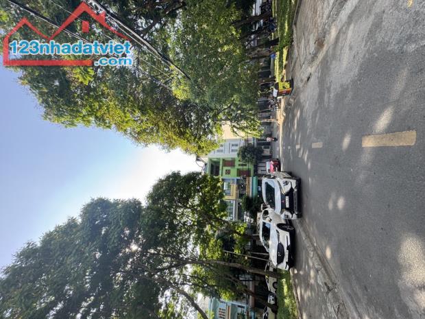 Bán nhà MT khu Tên Lửa-ngang 4m-sổ vuông-mới xây-khu phân lô-cạnh cv-giá tốt