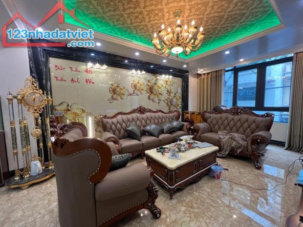 PHẢI THẬT NHANH SIÊU PHẨM NGỤY NHƯ KON TUM 6T Ở NGAY PHÂN LÔ Ô TÔ ĐỖ CHỈ 11 TỶ. - 1