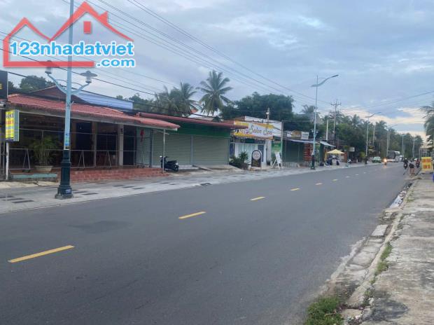 Bán khách sạn Hàm Tiến Mũi Né đang kinh doanh - 1