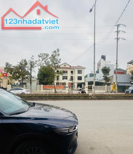 Bán nhà 4 tầng nhà xịn sò, chắc chắn cực tâm huyết bao đẹp mặt đường Ngô Quyền, TPHD - 1