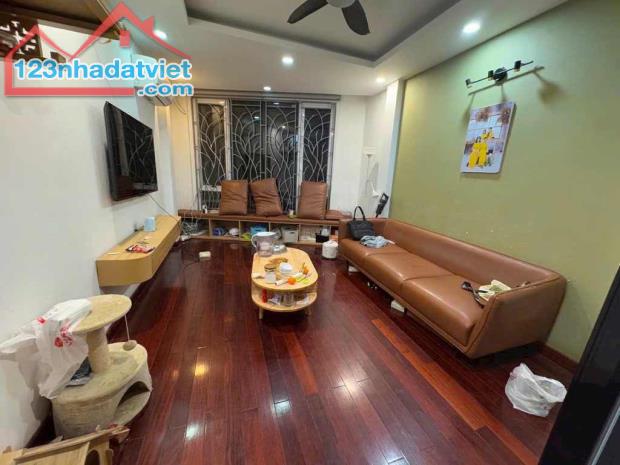 BÁN NHÀ LONG BIÊN_PHƯỜNG CỰ KHỐI_DT 40M2_4,5 TỶ