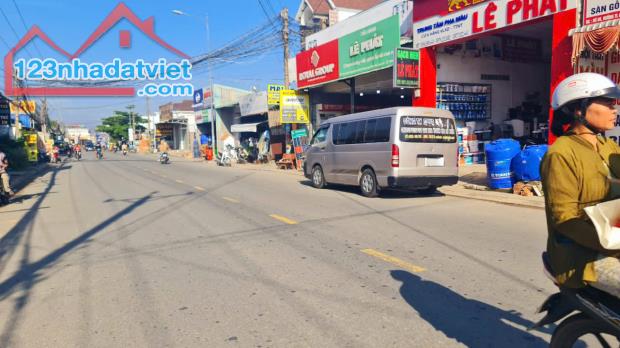 Bán đất 8x37m đường xe hơi xã Hòa Khánh Tây, Đức Hòa, Long An giá 2 tỷ Lh: 0786 7978 99 - 3