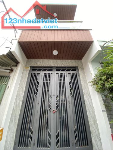 + Nhà mới vào ở ngay Mặt tiền Phạm Hùng P9 - Q8, 53m2 - ( 3.2 * 17 ). Giá 5.5 tỉ