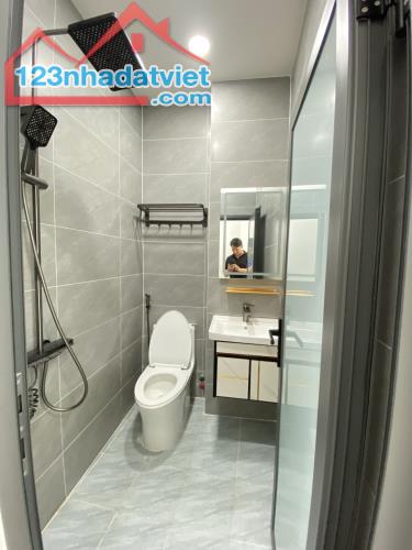 + Nhà mới vào ở ngay Mặt tiền Phạm Hùng P9 - Q8, 53m2 - ( 3.2 * 17 ). Giá 5.5 tỉ - 3