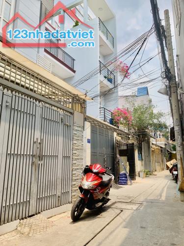 TÂN BÌNH - LÊ VĂN HUÂN - BÁN ĐẤT TẶNG NHÀ - HXH -DT:70M2 - 3 TẦNG, 4PN - GIÁ 7 TỶ - 2
