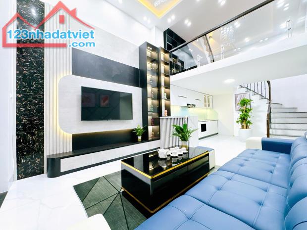 Bán nhà Đội Cấn, Ba Đình 40m2x4 Tầng 4 ngủ full nội thất ở ngay hơn 6 đồng - 1