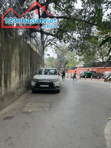 BÁN NHÀ PHỐ TÂY SƠN 30m 4T NHÀ ĐẸP, LÔ GÓC, Ô TÔ VÀO NHÀ, FULL NỘI THẤT 7.4 TỶ.