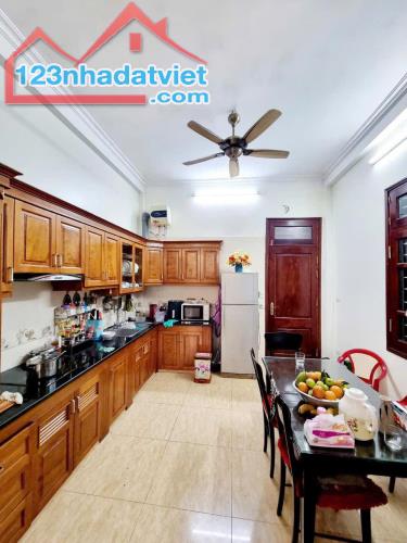 Bán nhà Hoàng Quốc Việt, Cầu Giấy 75m, 5 tầng, 19 tỷ dân xây, gần phố, ô tô - 1