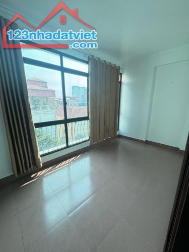 Bán nhà Hoàng Quốc Việt, Cầu Giấy 83m, 5 tầng, mt 5m, 17.7 tỷ dân xây, gần phố, ô tô - 2