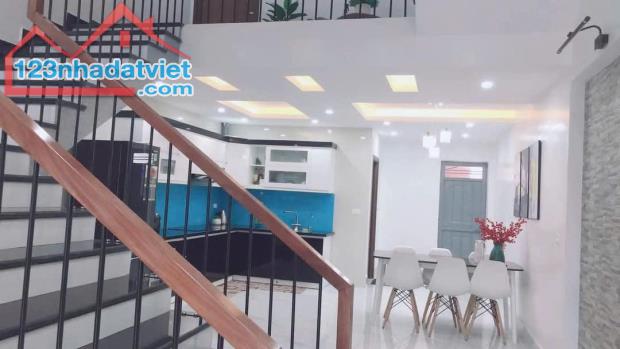 Vỡ Òa! Nhà Đẹp Nguyễn Trãi - 40m², 5 Tầng, Full Nội Thất, Giá Chỉ 7.6 Tỷ! - 2