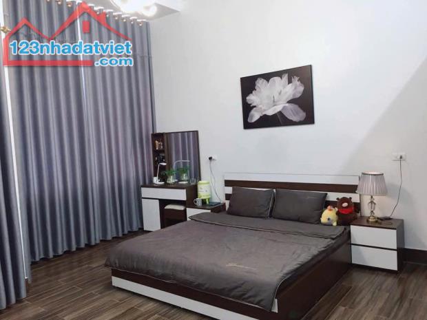 Vỡ Òa! Nhà Đẹp Nguyễn Trãi - 40m², 5 Tầng, Full Nội Thất, Giá Chỉ 7.6 Tỷ! - 3