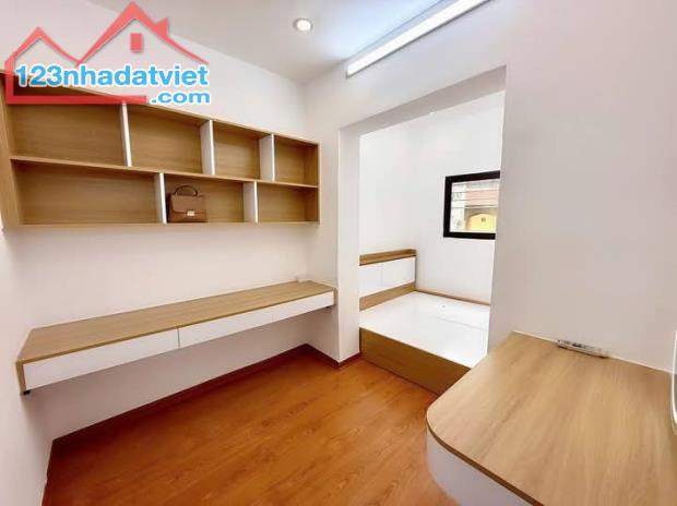 Nhà Đẹp Ở Ngay Khương Đình, Thanh Xuân 60m, giá 2.79 tỷ. - 3