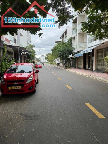 Bán nhà cấp 4 sổ hồng KDT Hà Quang 2 - Nha Trang